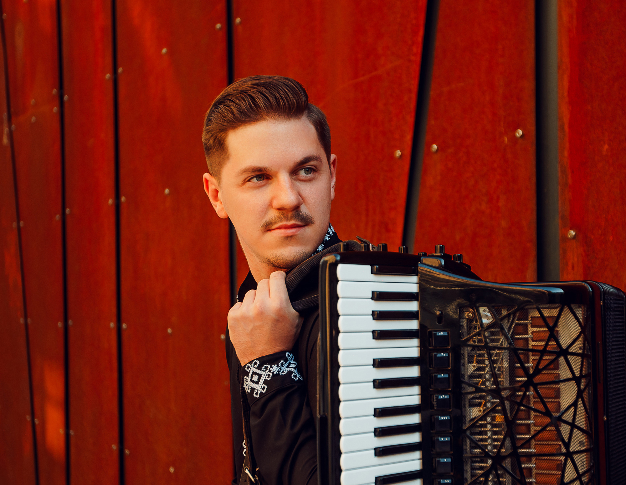 Radu Ratoi with his accordion