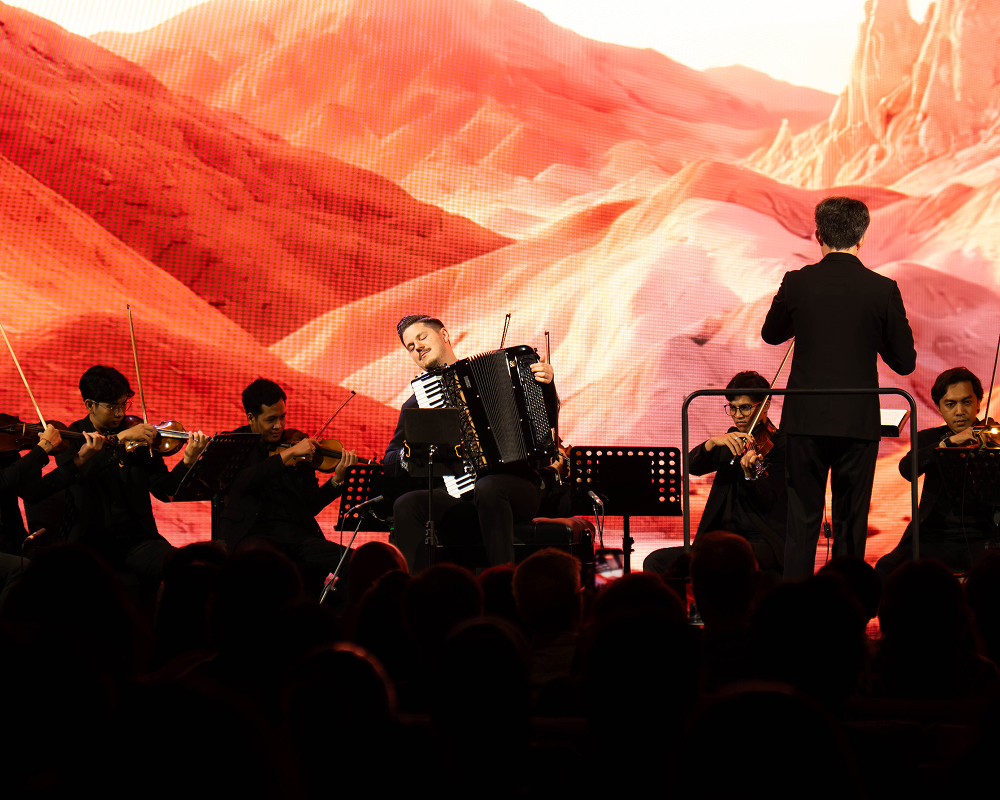 Radu Ratoi and Klassikhaus performing at A Tango Evening